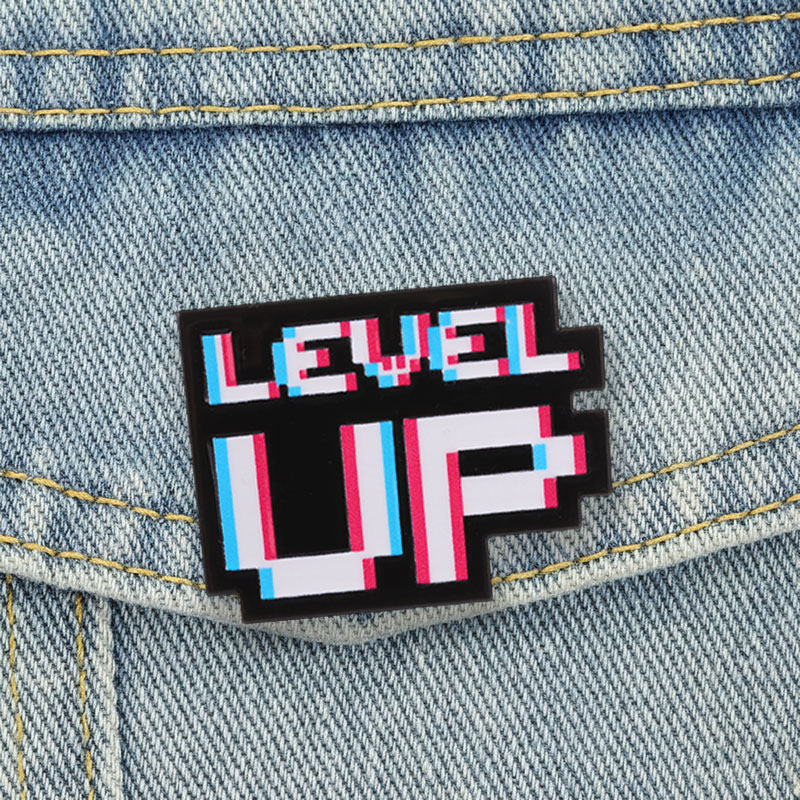 Level Up Glitch Pixel Badge Re - đánh giá và giá Retro Gaming Gifts